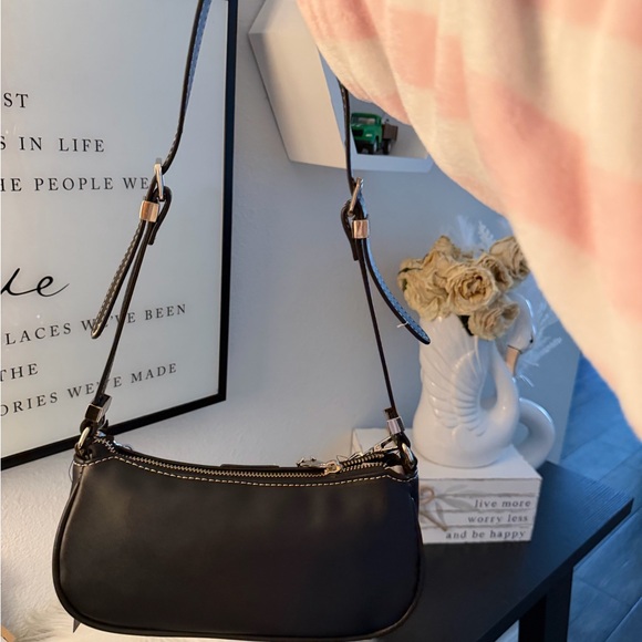 SOLD ON DEPOP- DO NOT BUY - Picture 3 of 6